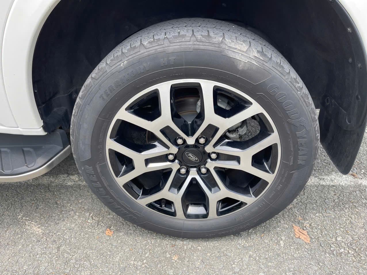 Ford Everest 2.0 AT 4WD Titanium 2023 Trắng - Song Hành Auto - 0827391391