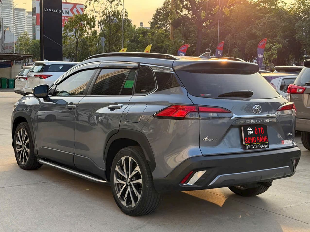 Toyota Corolla Cross 1.8V 2020 xám xanh - Song Hành Auto - 0827391391