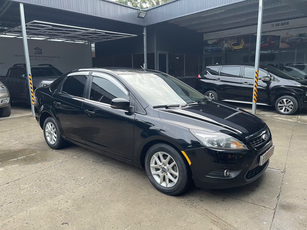 Ford Focus 1.8L MT 2009 Đen - Song Hành Auto - SH Auto