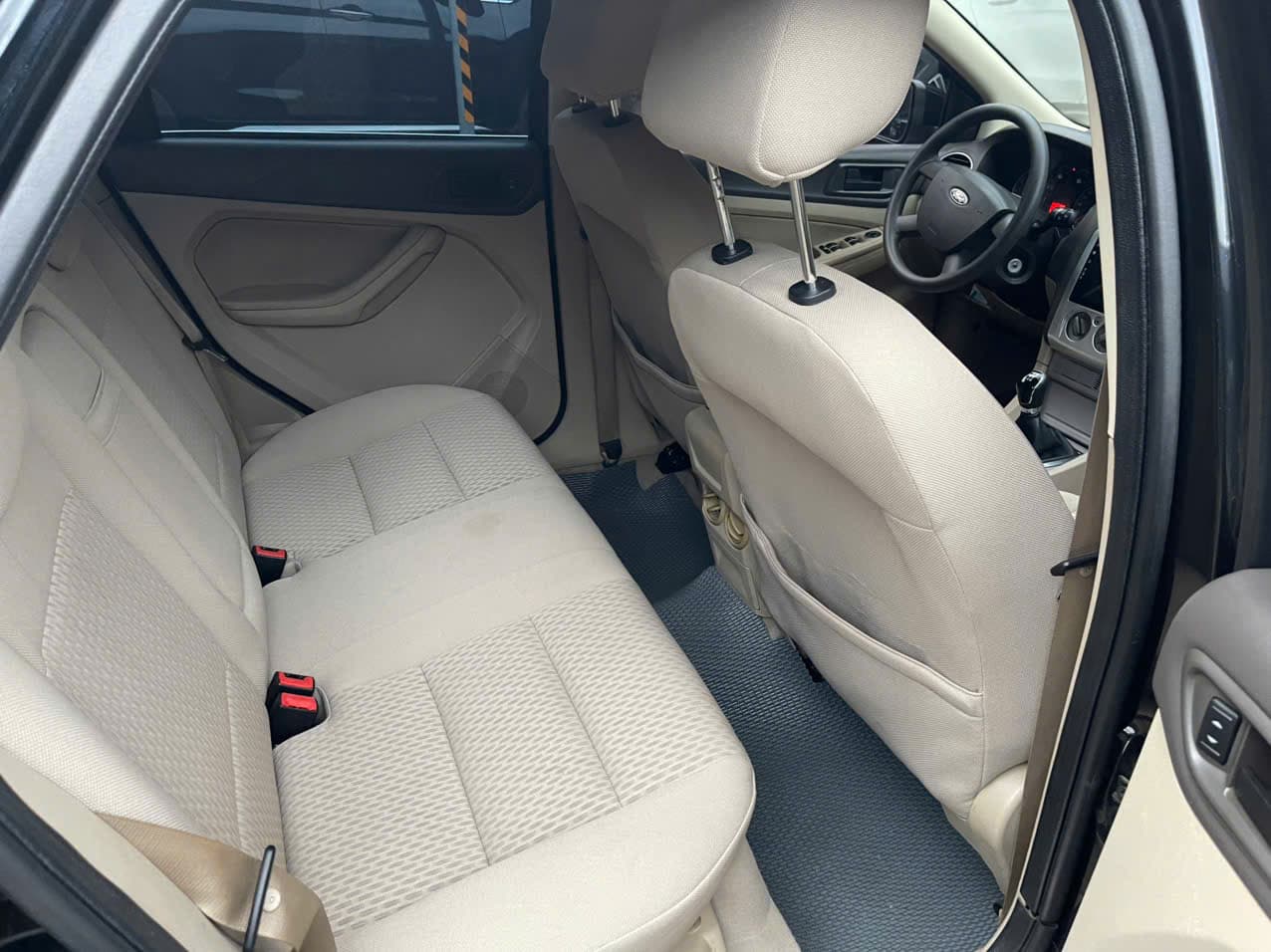 Ford Focus 1.8L MT 2009 Đen - Song Hành Auto - SH Auto