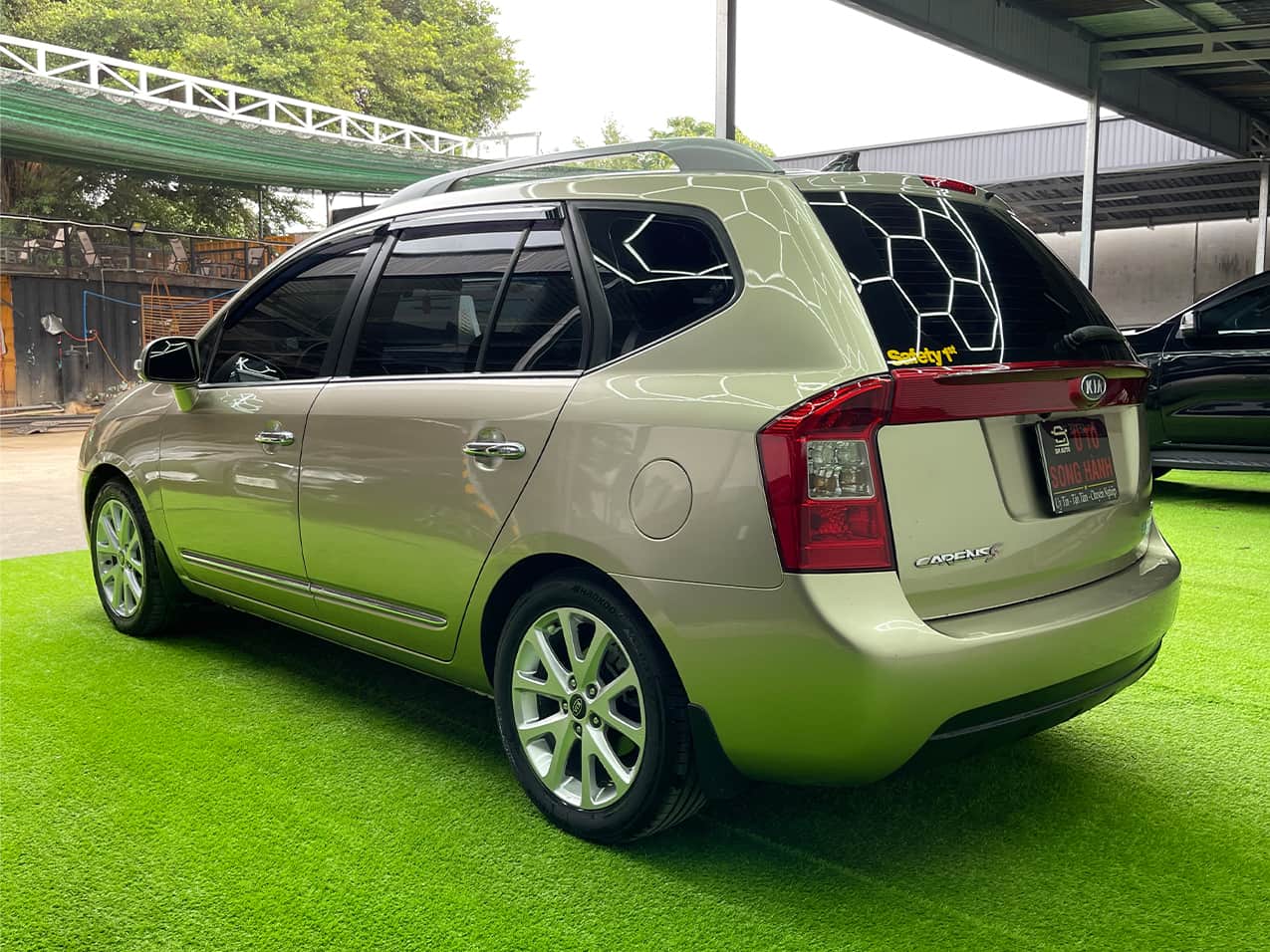Kia Carrens SX 2.0L MT 2014 - Bản Full Option - Song Hành Auto - 0827391391