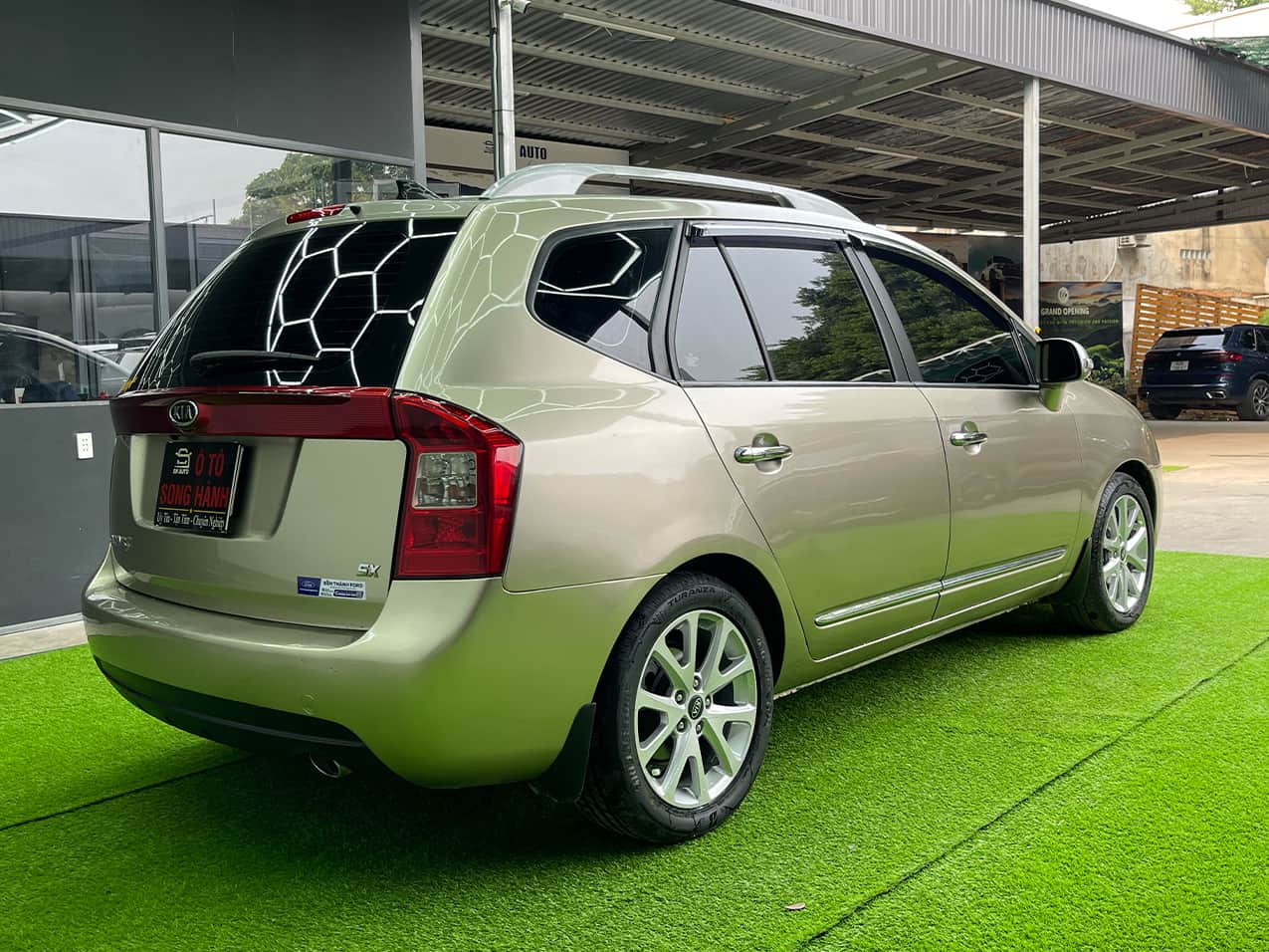 Kia Carrens SX 2.0L MT 2014 - Bản Full Option - Song Hành Auto - 0827391391