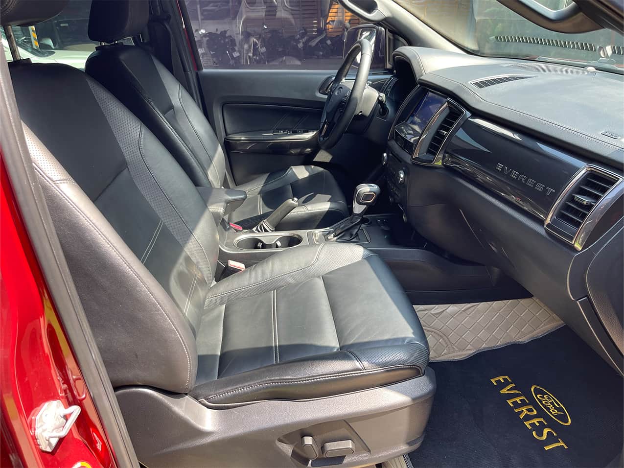 Ford Everest 2.0L AT 4x2 Titanium 2020 Đỏ